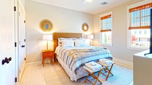 3 bedrooms, desk, free WiFi, bed sheets