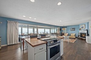 Interior - Your own private  Lake Michigan sunset from SouthHavenKing (South Haven)