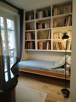 4 bedrooms, iron/ironing board, travel cot, WiFi - Charming family duplex in Paris 5th 95m2 + mezzanine (Paris)