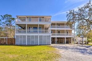 Exterior - Pool & Dock Access: Gulf Shores Family Getaway! (Gulf Shores)