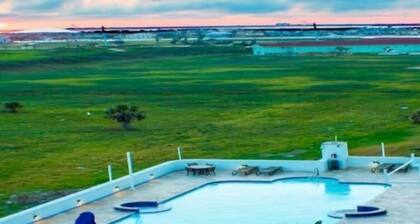 Live like Royalty @ Aransas Princess Beach Front Bliss w/ Heated Pool - Hot Tub!