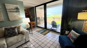 Smart TV, DVD player - Live like Royalty @ Aransas Princess Beach Front Bliss w/ Heated Pool - Hot Tub! (Port Aransas)