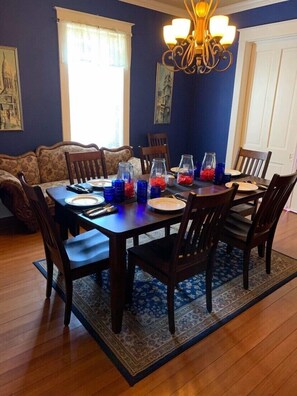 Dining - Chardonnay Room - Old Vine Bed & Breakfast (Hermann)