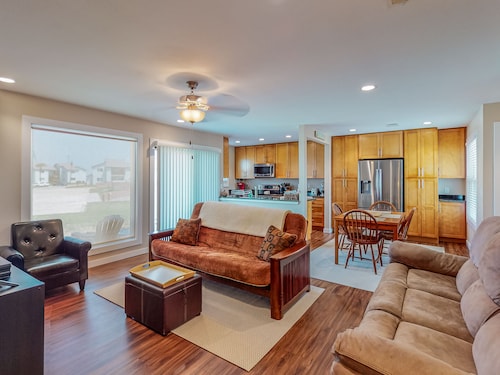 Ground Floor , Overlooking Pool, Hot Tub, Golf Cart Access