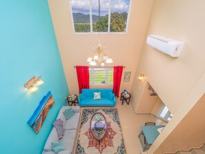 TV - Unique Casa and Casita Heliconia- 2 separate properties and salt water spa. (Naguabo)