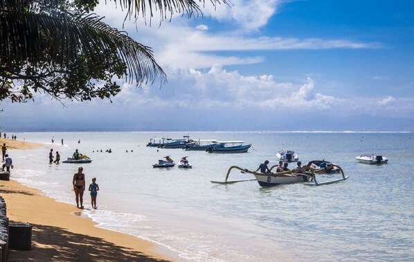 Beach nearby - VILLA 3 private pool close to beach. (Denpasar)