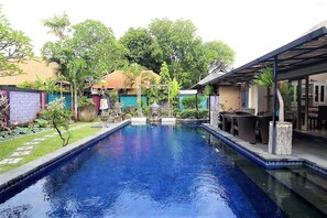 Pool - VILLA 3 private pool close to beach. (Denpasar)