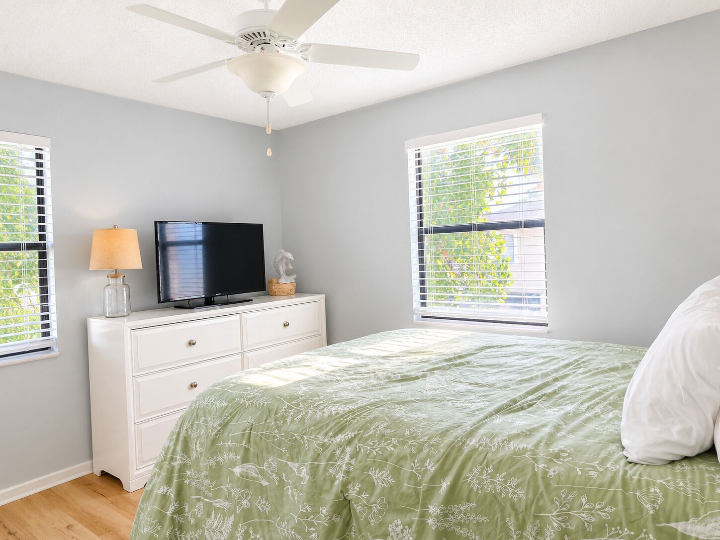 The master bedroom's furniture allows for a comfy night's sleep in a QUEEN size bed. It has a flat screen smart TV with ROKU- use your log in to watch whatever you like!