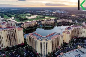 منظر من الجو على ارتفاع عالٍ