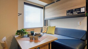 Standard Family Room, Non Smoking | Front of property