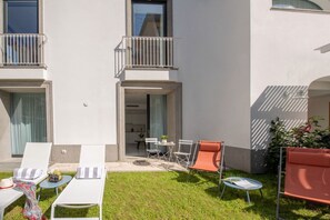 Unclassified image, 2 of 15, button - Luxury Suite with Garden and Jacuzzi (Sant'Agnello)