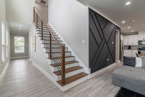 Dallas Luxury New Build Great For Large Large Groups