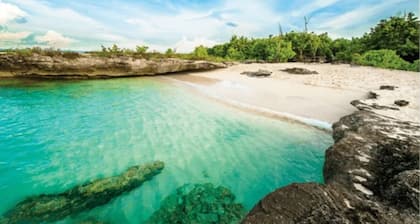 Moon Glow DREAMY 2BR OCEANFRONT VILLA WITH PRIVATE BEACH, Kayak, Snorkeling