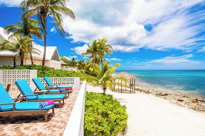 Moon Glow DREAMY 2BR OCEANFRONT VILLA WITH PRIVATE BEACH, Kayak, Snorkeling