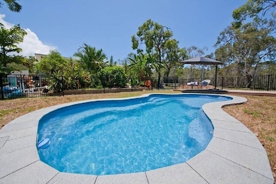 OffShore Holiday House on Acreage