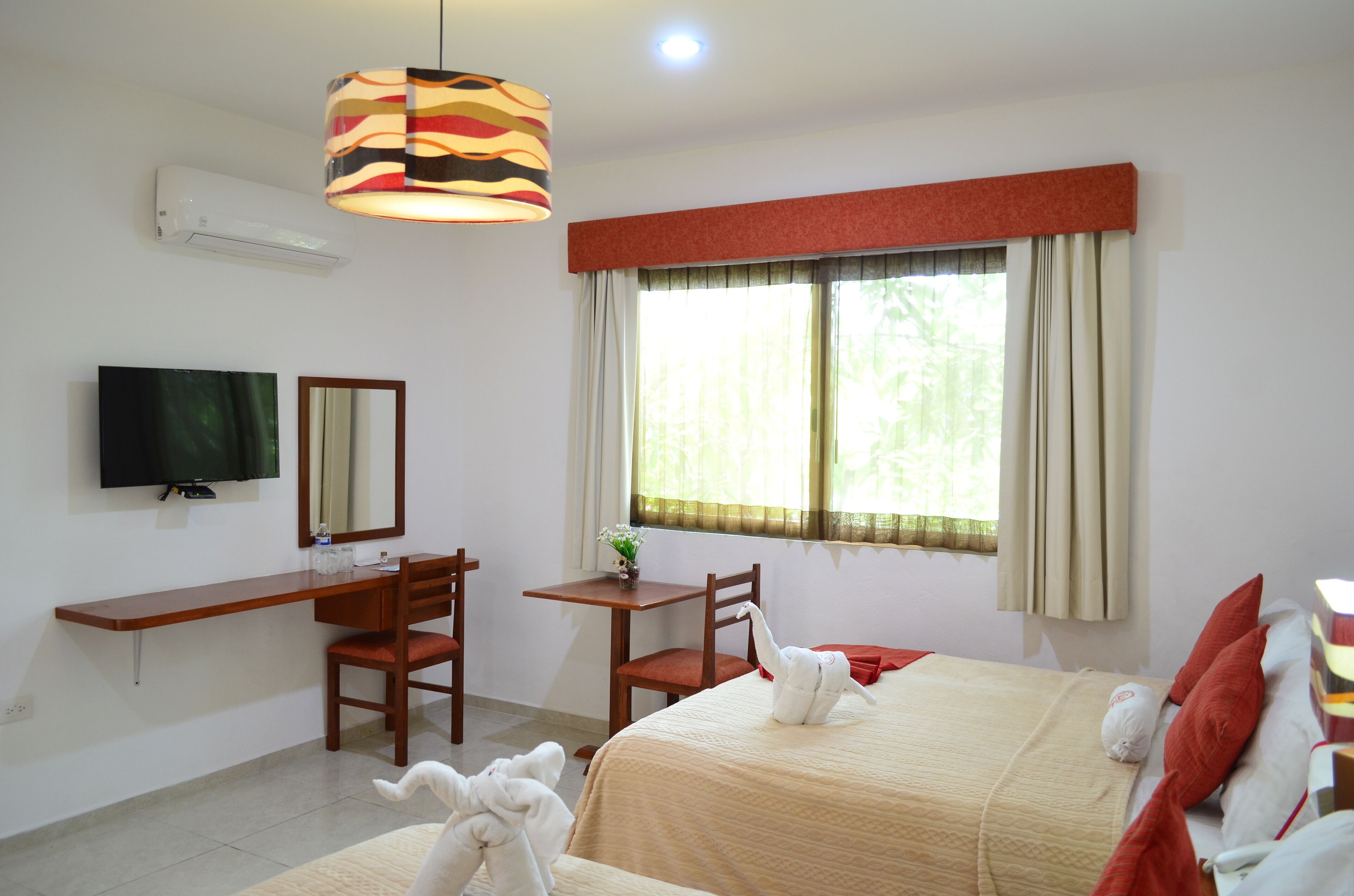 Minibar, desk, free WiFi, bed sheets