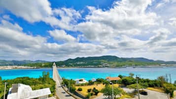 Comfort appartement, niet-roken | Uitzicht op strand/zee