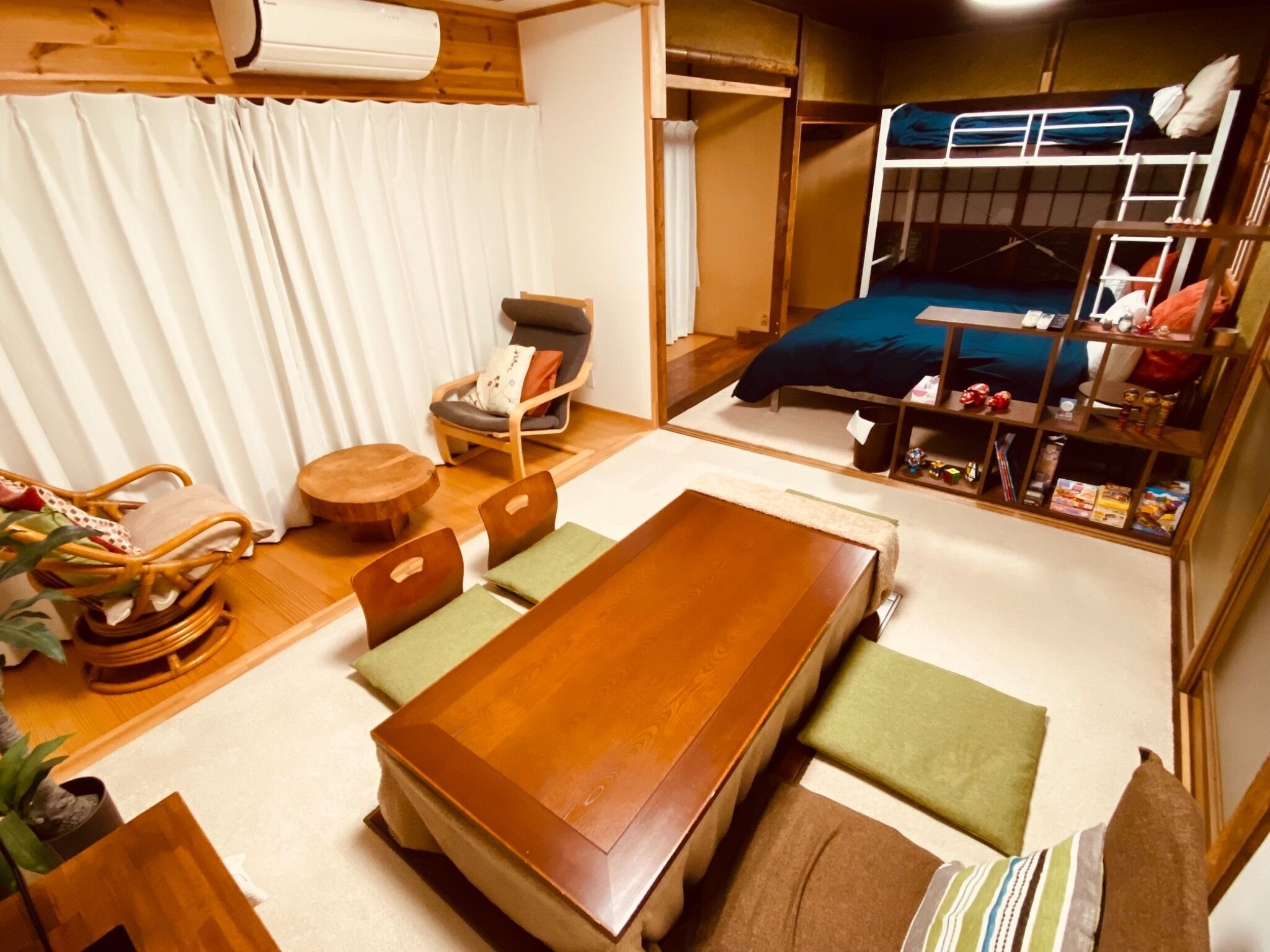 2 Schlafzimmer, Schreibtisch, Bügeleisen/Bügelbrett, kostenloses WLAN