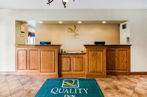 Lobby - Quality Inn Summersville (Summersville)