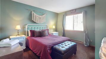 2 slaapkamers, een bureau, wifi, beddengoed