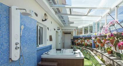 Finca "La Acequia" with Whirlpool, Fast Wi-Fi, Terrace & Garden