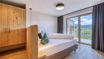 2 makuuhuonetta, silitysrauta/-lauta, ilmainen Wi-Fi, vuodevaatteet