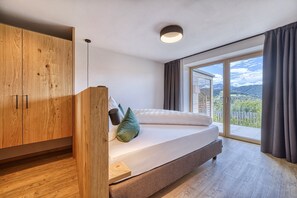 2 camere, ferro/asse da stiro, Wi-Fi gratuito, lenzuola