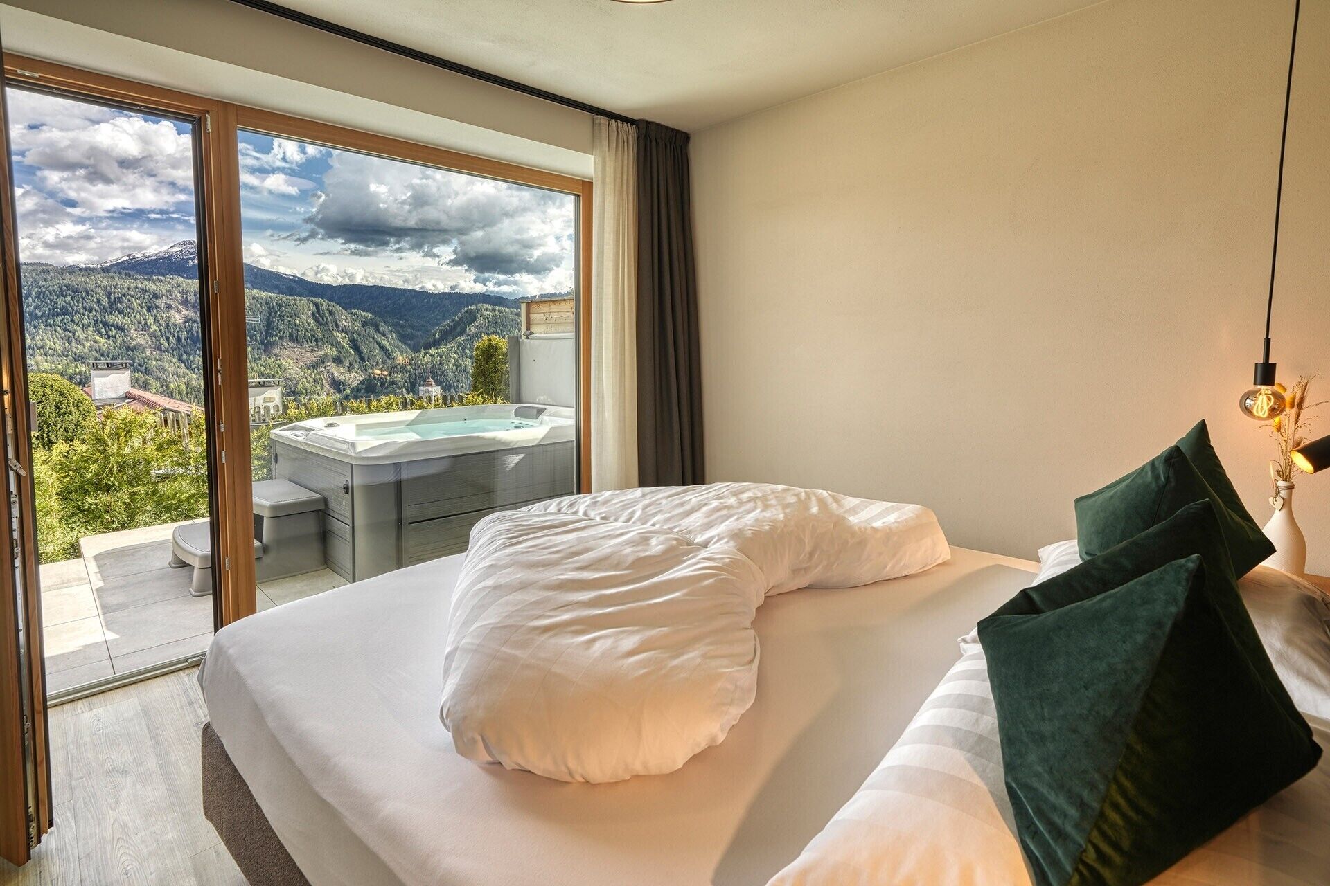 1 chambre, fer et planche à repasser, Wi-Fi gratuit, draps fournis