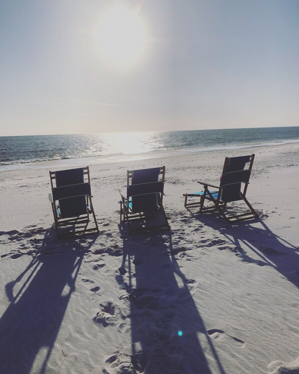 Beach nearby, beach towels - 2/2 Waterside Villas Condo 4th Floor w/ Canal Front boat docking & Gulf Views (Mexico Beach)