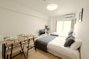Habitación económica con 2 camas individuales | Decoración individual y wifi gratis