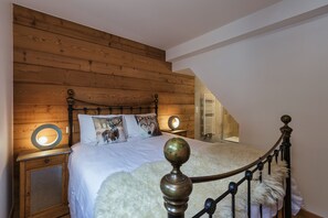 3 soverom, strykejern/-brett, wi-fi (inkludert) og sengetøy