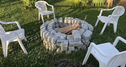 Block Island The Way It Used To Be!!! Steps From Everything!!!