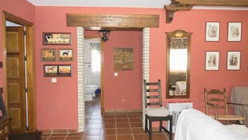 2 dormitorios, tabla de planchar con plancha, wifi y ropa de cama