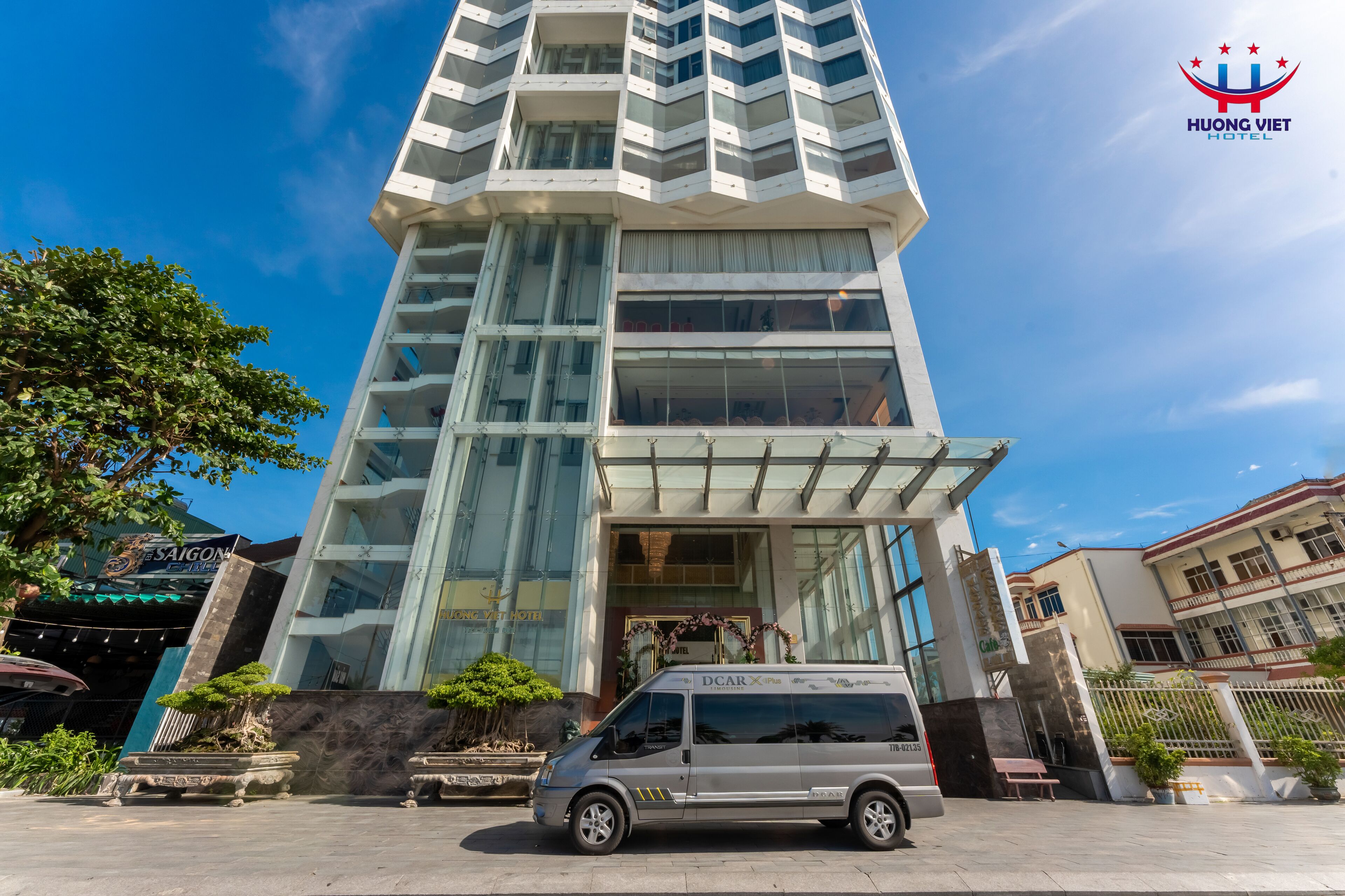 خدمة النقل المكوكية من وإلى المطار