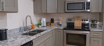 🔥WALK 2 WATERS ❤️ | SLEEPS 4 W/ W+D +NEAR CASINOS