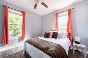 2 bedrooms, desk, iron/ironing board, free WiFi