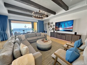 Smart TV, foosball, table tennis, offices