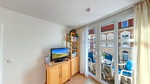 Interior - Villa Aquamarina Whg. 25, CHAIR, SOUTH BALCONY - Villa Aquamarina Whg. 25 (Heringsdorf)