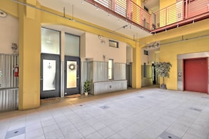 Interior - Walk to Shops! SLC Dtwn Studio Loft w/ Patio (Salt Lake City)