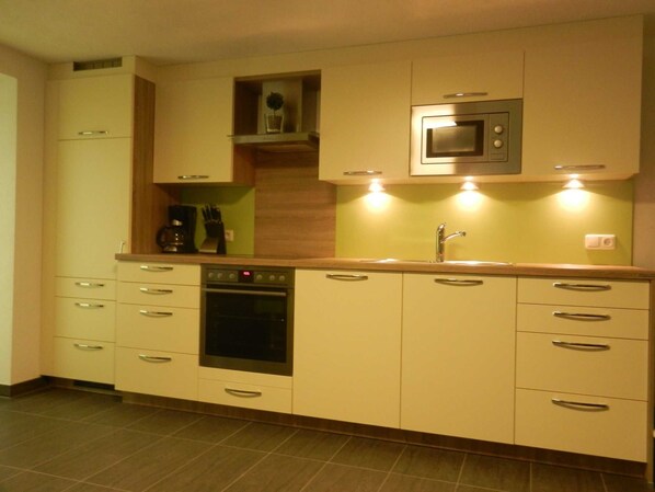 Refrigerador y microondas 