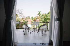 Deluxe Double or Twin Room | Premium bedding, memory foam beds, minibar, desk