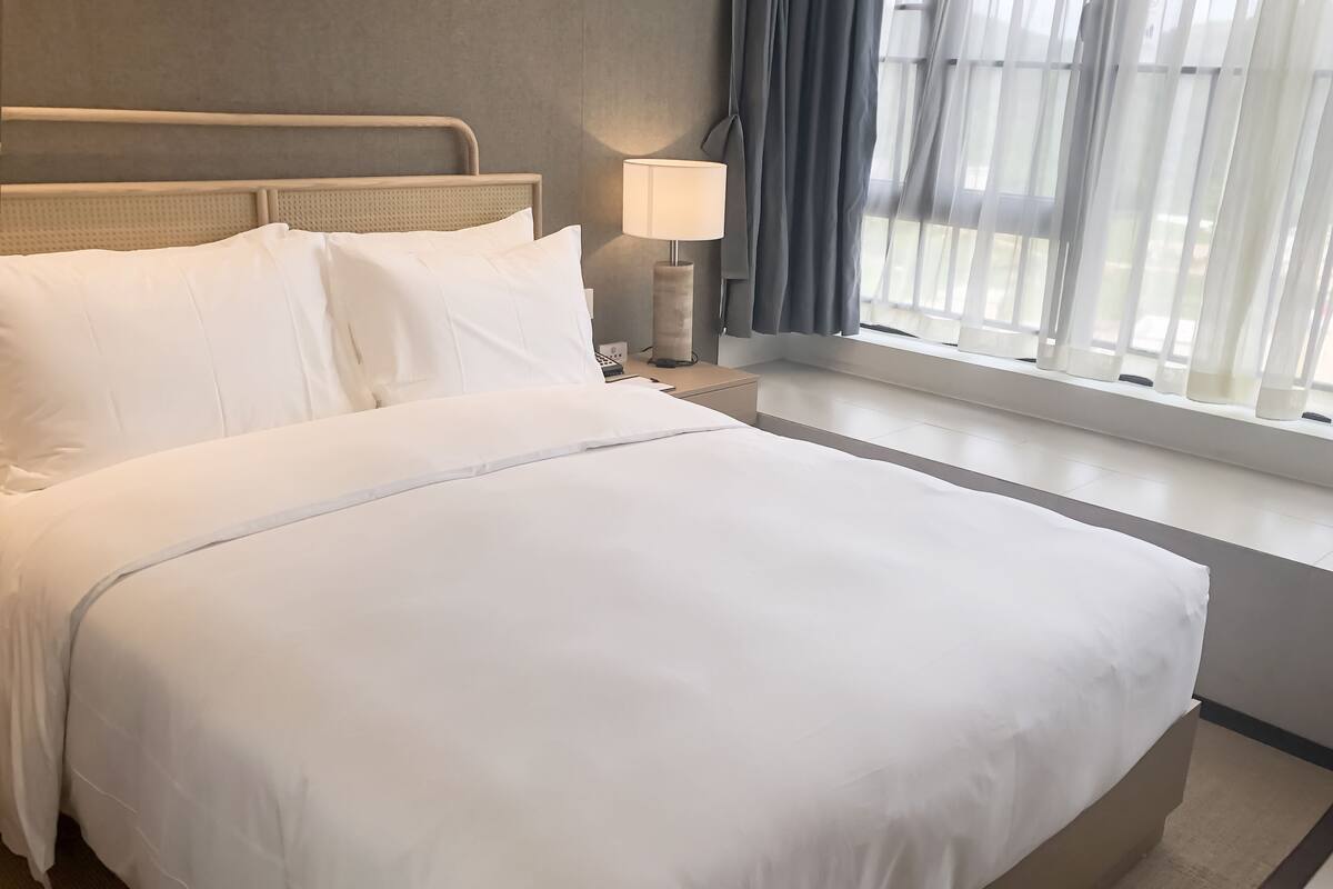 Superior Studio Suite, Private Pool, Sea View | Premium bedding, pillowtop beds, WiFi (free), individually decorated
