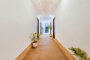 Hallway - Goroomgo Rajput Charbagh Lucknow (Lucknow)