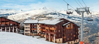 ❄️ La Plagne–Les Coches ❄️ Sleeps 6 • 2BR + cabin • 2BA • Ski-in/ski-out ⛷️