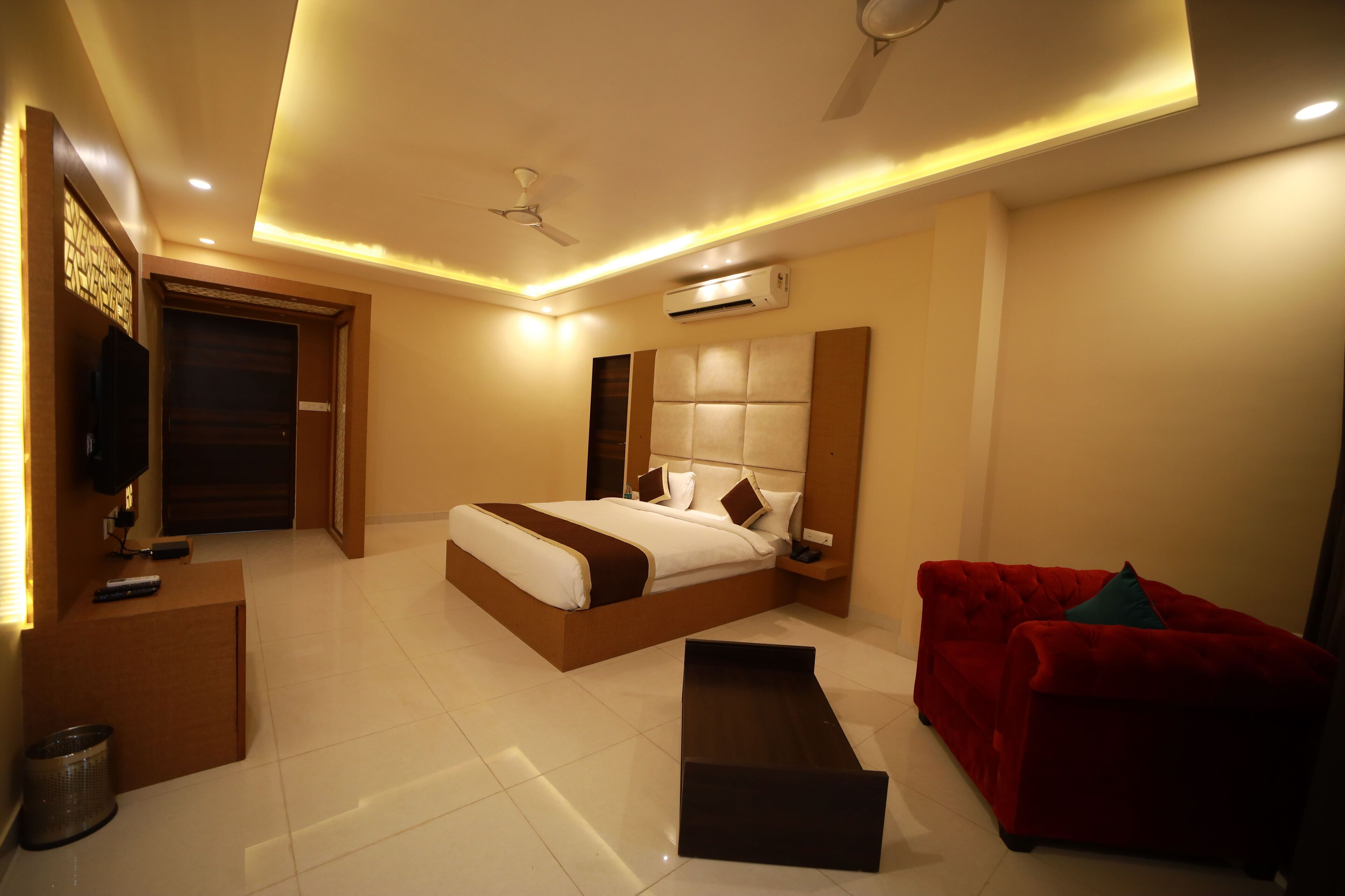 premium double room | free wifi, bed sheets