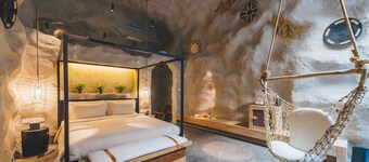 Atour Hotel