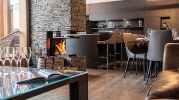 Apartment | Living area