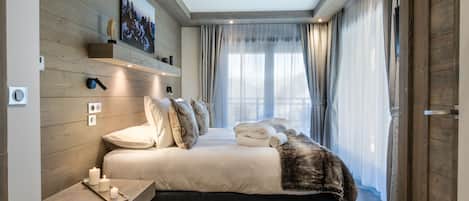 Chalet supĂ©rieur | 5 chambres, systĂšme dâinsonorisation, accĂšs au Wi-Fi (inclus)