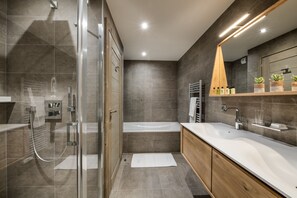 Superior Chalet | Bathroom | Slippers