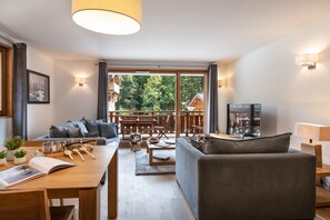 Leilighet | Oppholdsområde | TV